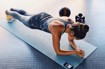 【健身知識】為什麼每天要堅持做平板支撐（plank）？